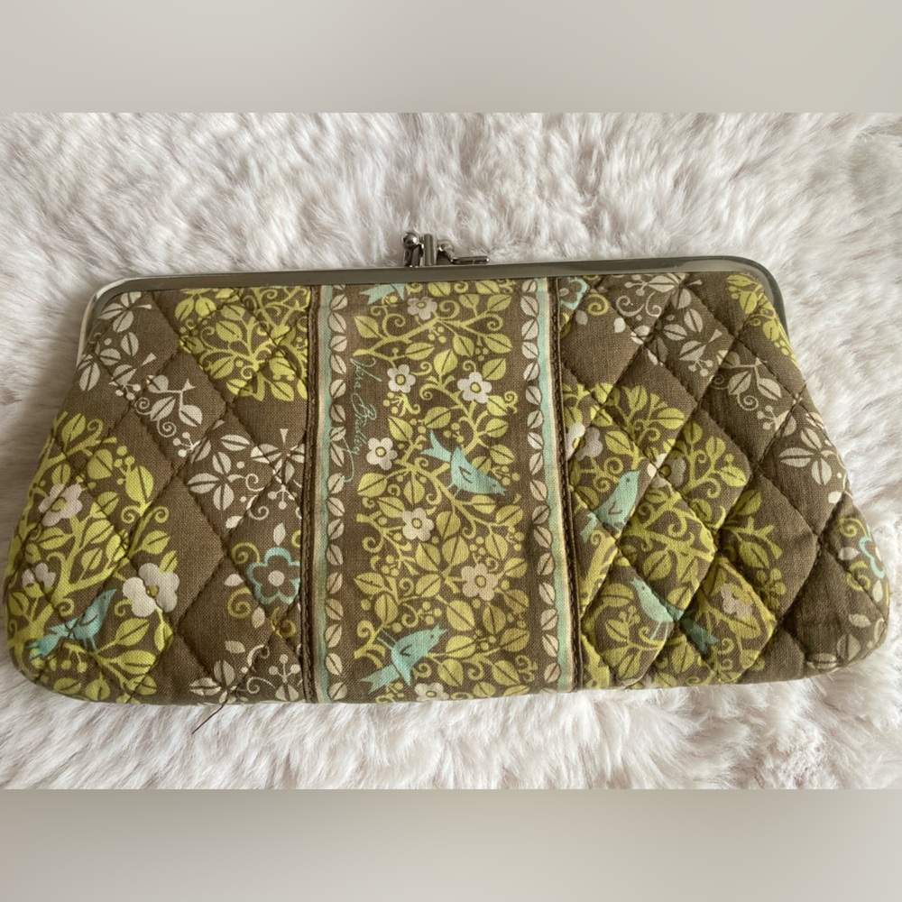 VERA BRADLEY VINTAGE Green and Brown Quilted Floral Wallet with Zipper Closure